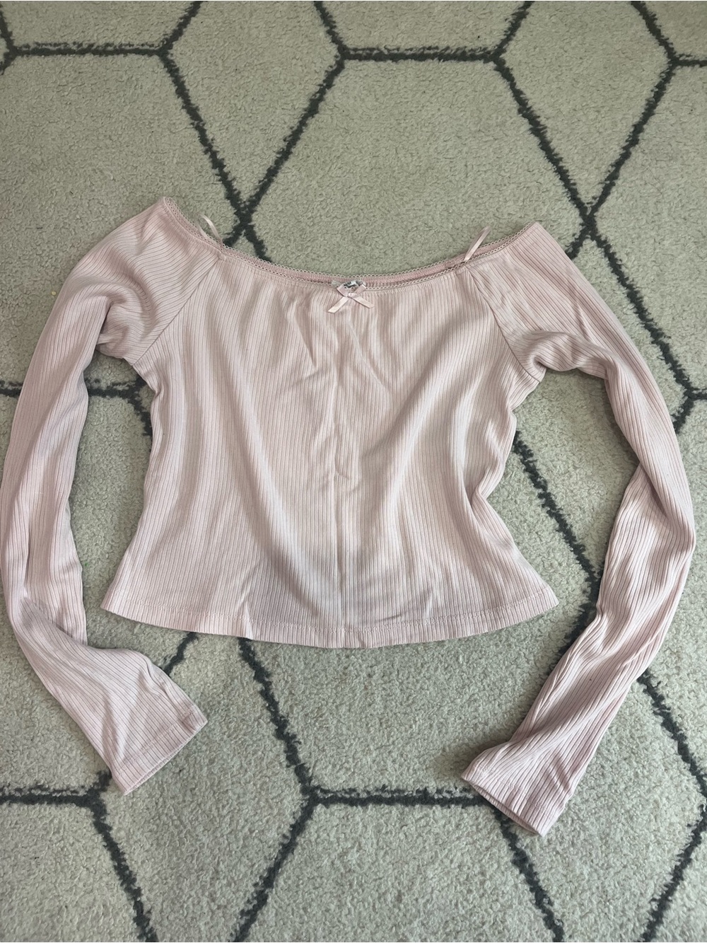Garage Women’s Off-Shoulder Cropped Long Sleeve Top - Light Pink